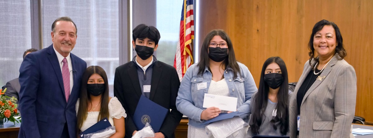 Superintendent’s Superstars: Students provide COVID-19 education to immigrant, refugee communities